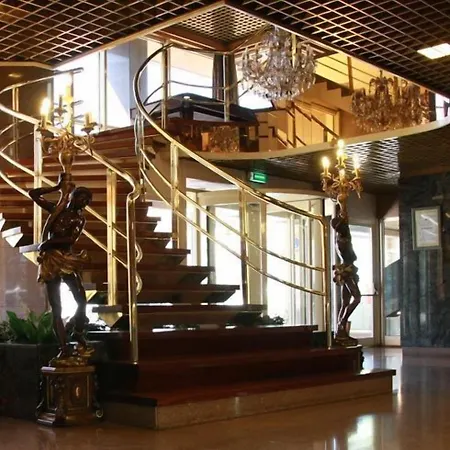 Hotel Dighton Oliveira de Azemeis
