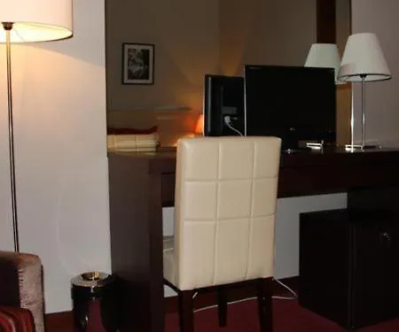 Hotel Dighton