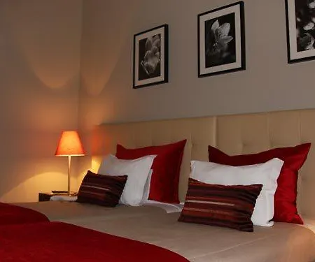 Dighton Hotel 4*