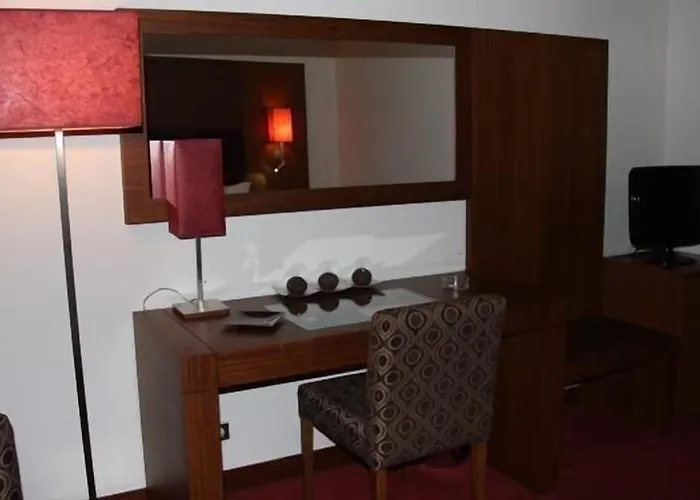 Dighton 4* Oliveira de Azemeis