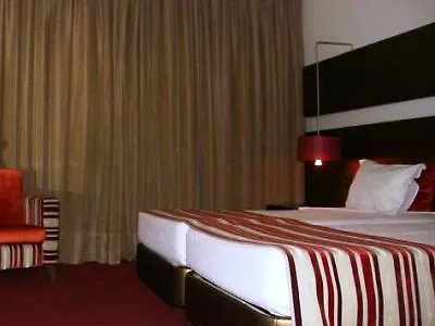 Dighton אוליביירה דה אזמיס